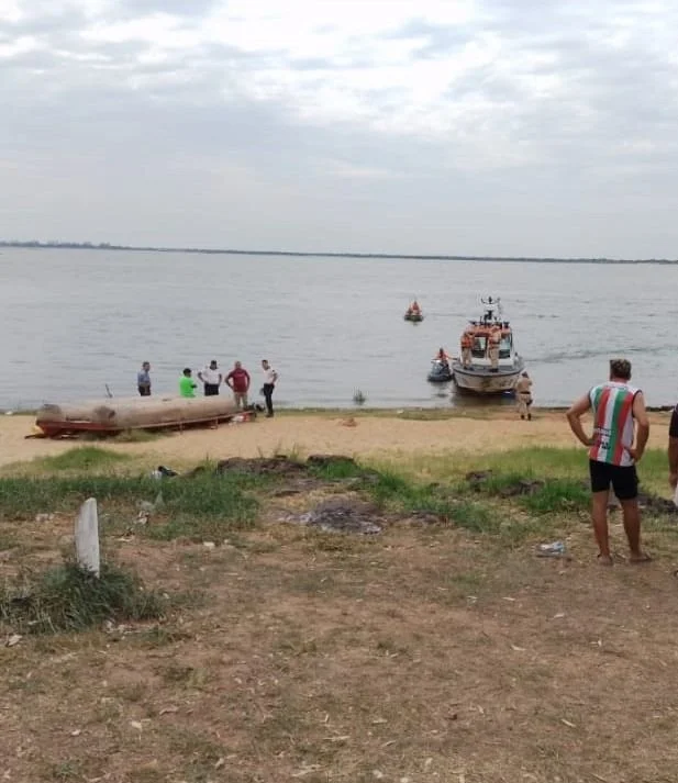 Tragedia en Paso de la Patria: buscan a un hombre que desapareció en el río  