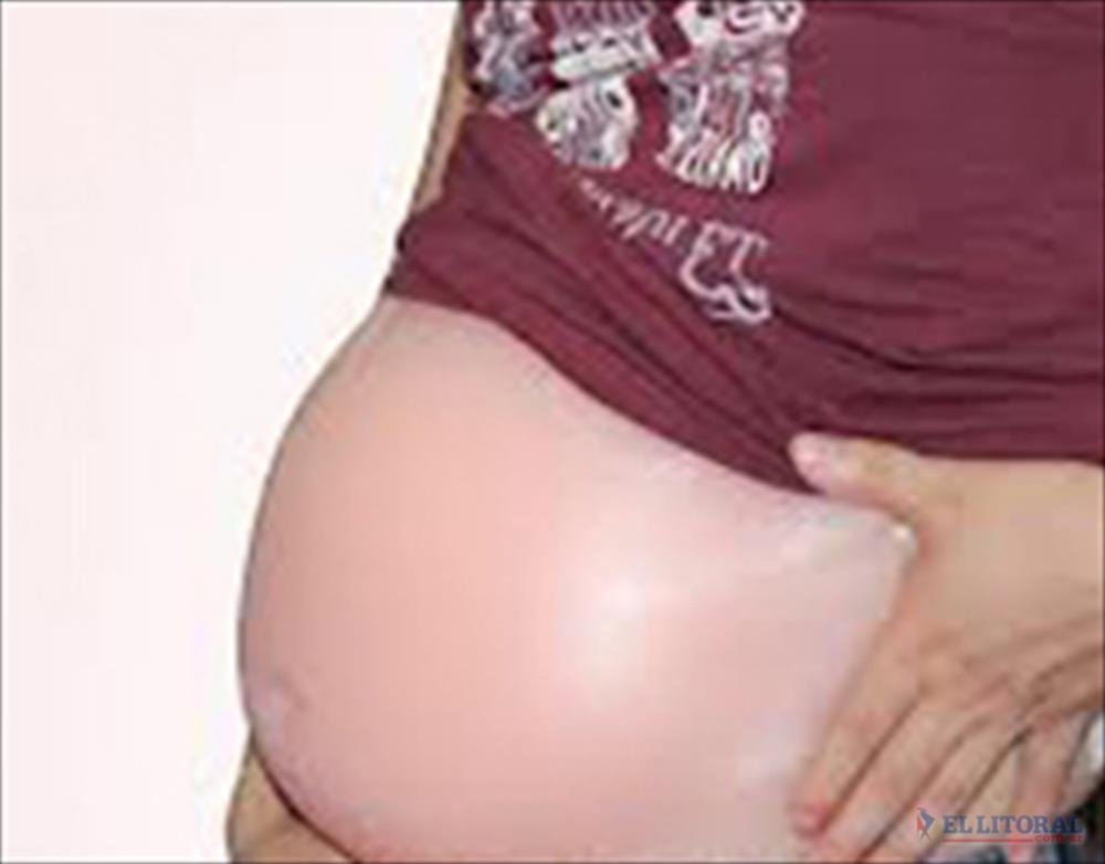 Las panzas de silicona para fingir un embarazo hacen furor en China - El  litoral