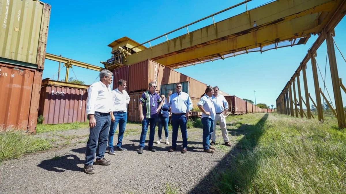 Buscan reactivar el tren de cargas que cruza de Corrientes a Brasil