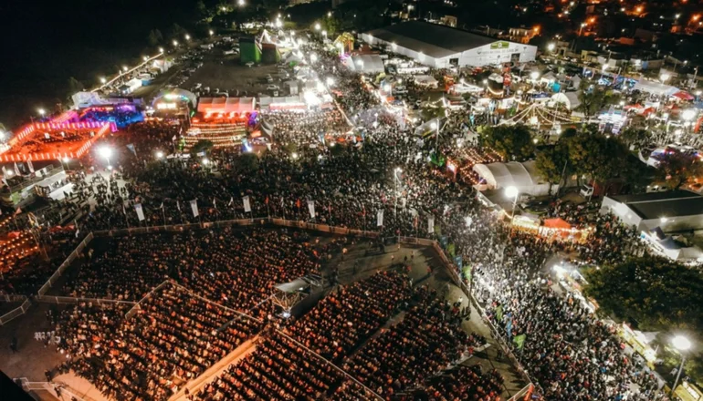 MÃ¡s de 160.000 personas celebraron  la Fiesta Nacional del SurubÃ­ en Goya