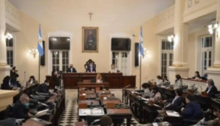 Concejo: el martes se aceptará la renuncia de Ríos para que asuma Laprovitta