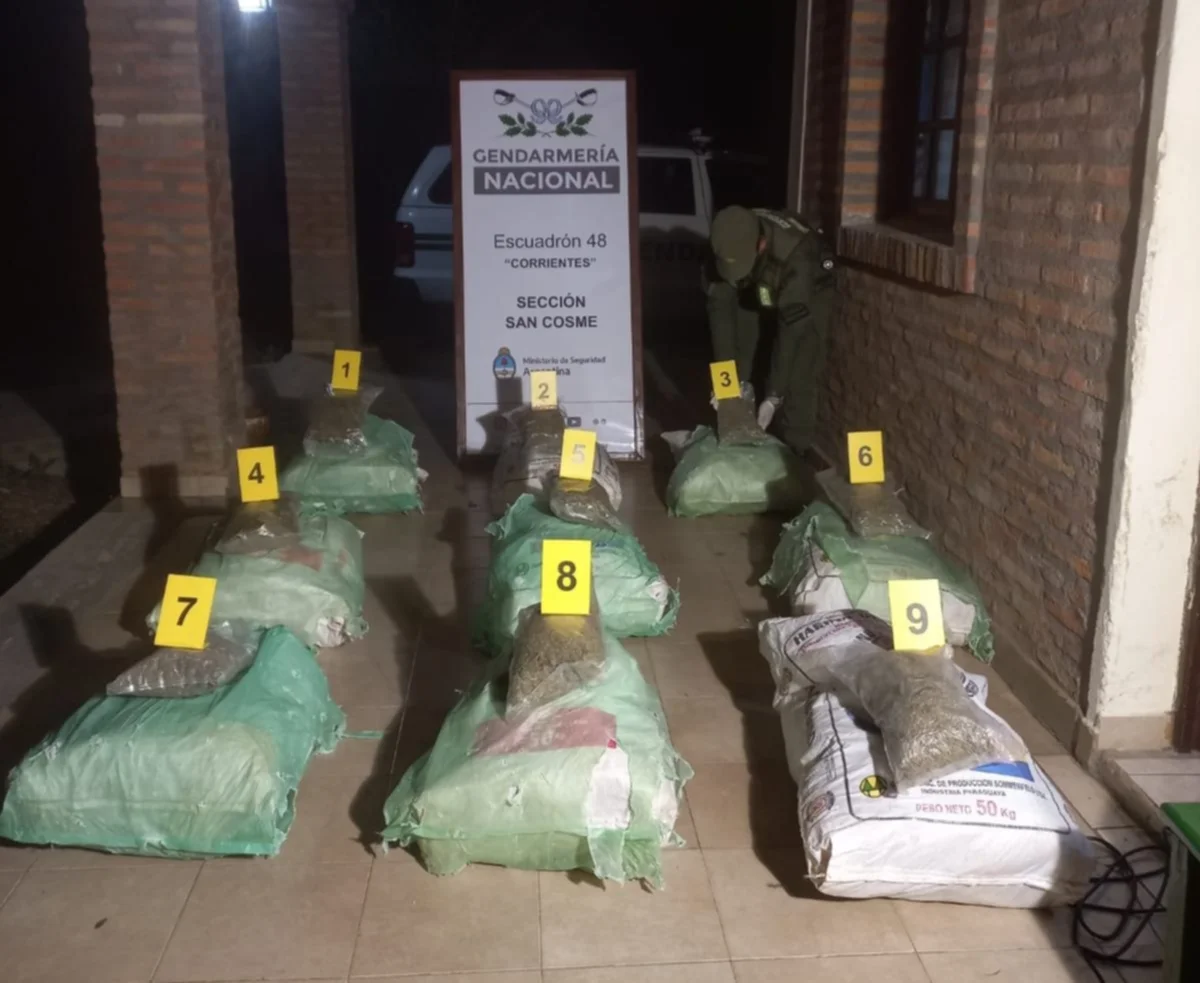 Abandonaron casi 100 kilos de droga dentro de un vehículo en una ruta de Corrientes