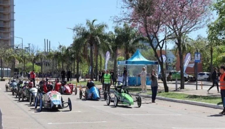 Cómo votar por uno de los autos fabricados por estudiantes de Corrientes