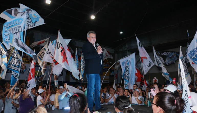 Rossi: “Lo que más le conviene a Corrientes es que Sergio Massa sea presidente”