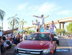 Festejos en Corrientes del triunfo de Argentina contra México